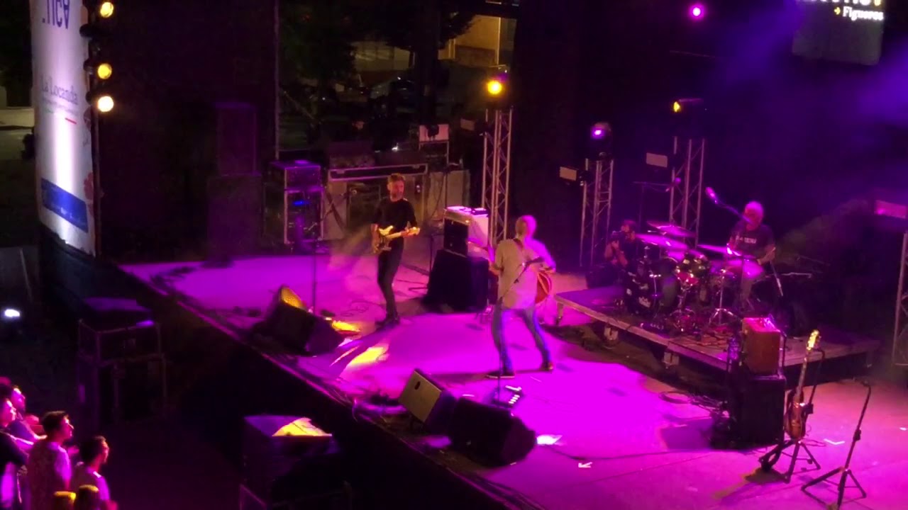 Aparteu les criatures; Quimi Portet. Festival Acústica 2018. Jordi Busquets i Ángel Celada.