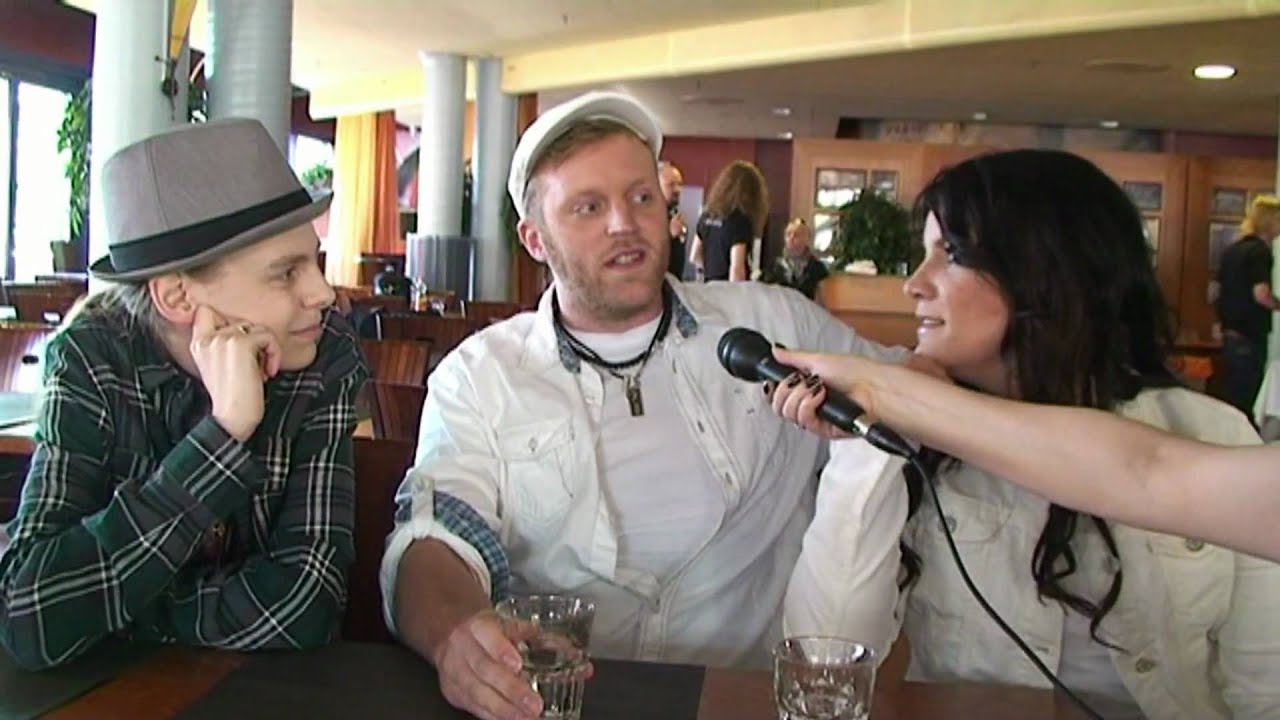 Idols! Idols tekee hyvää -konsertissa haastattelussa Idols-voittajat Hanna, Koop & Ari