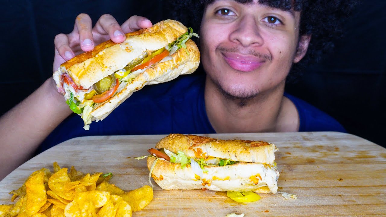 ASMR MUKBANG SUBWAY ITALIAN BMT WITH CHIPS (EATING SOUNDS)