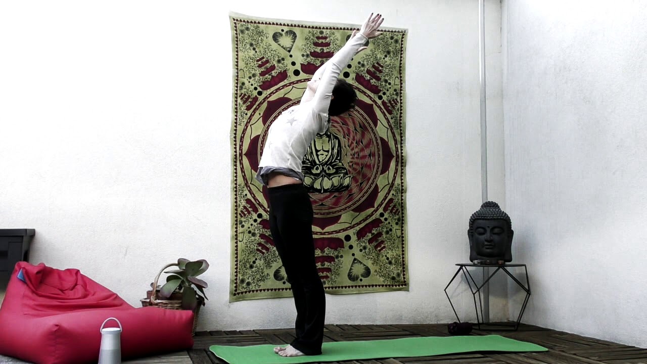 Hatha Yoga: Salutations au Soleil.