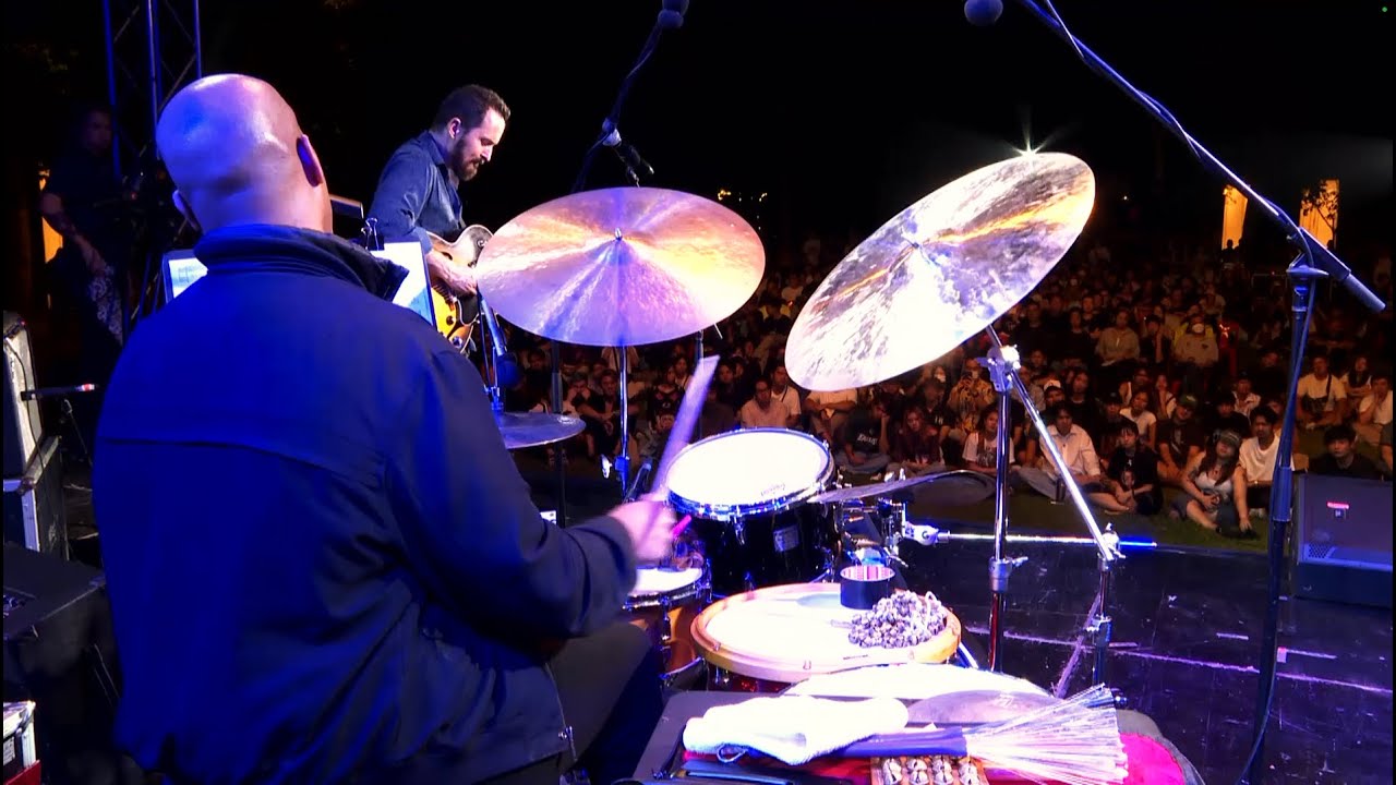 JONATHAN KREISBERG QUARTET (Featuring ERIC HARLAND) Performs 