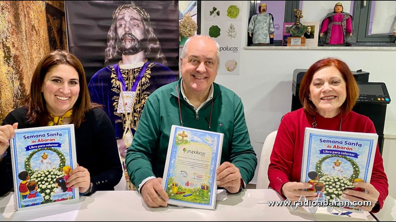 Presentación del libro para colorear de la Semana Santa de Abarán