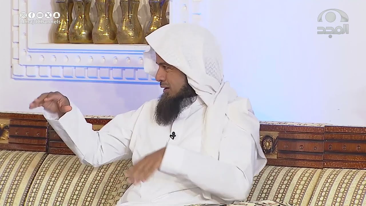 إني أتيتكِ والأشعار ثائرة …| قصيدة رائعة في 