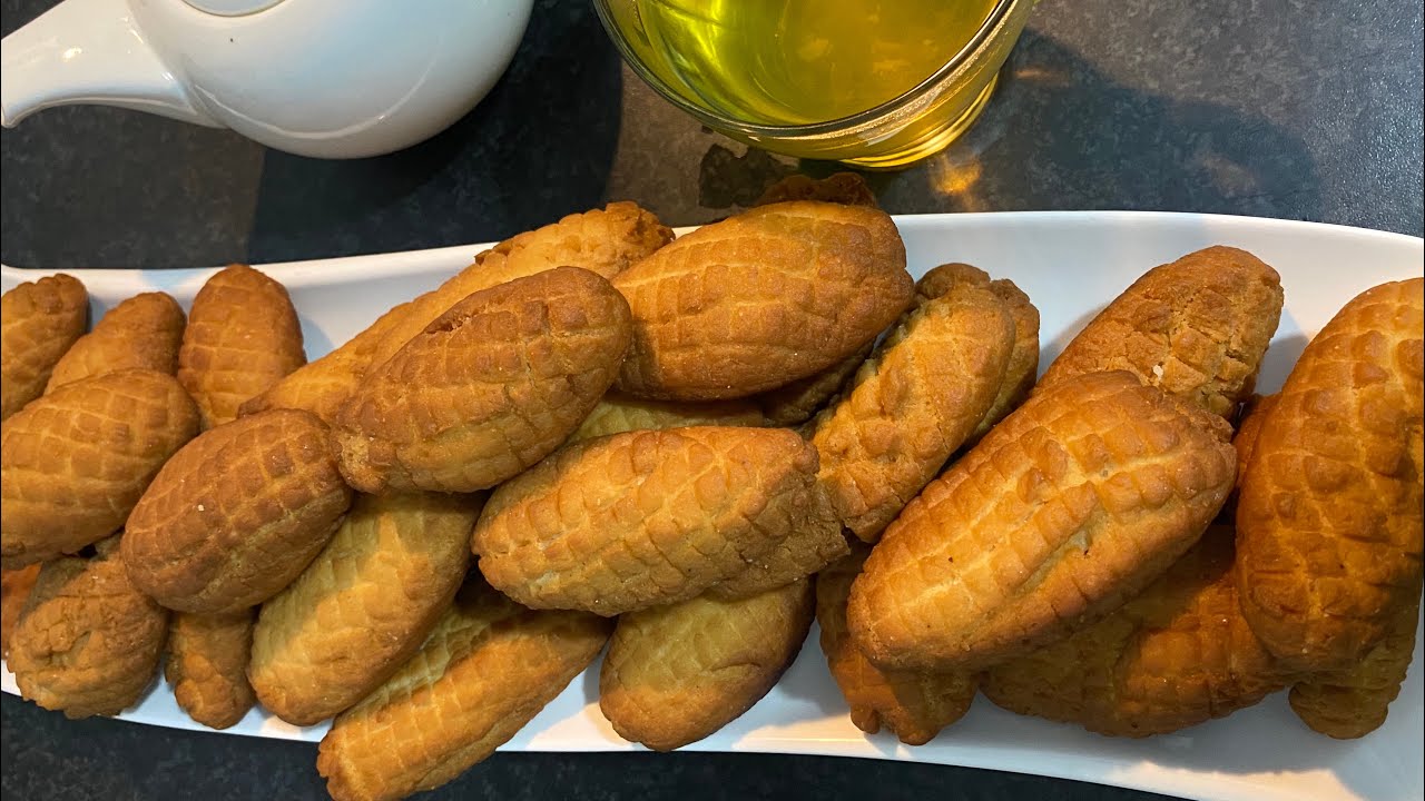Delicious Afghan khajoor/bosragh recipe.