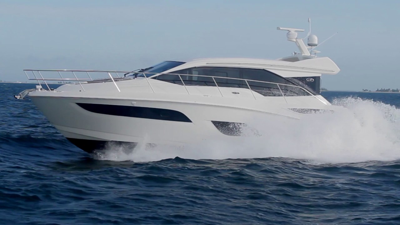 Sea Ray Sundancer 460 (2017-) Test Video- By BoatTEST.com