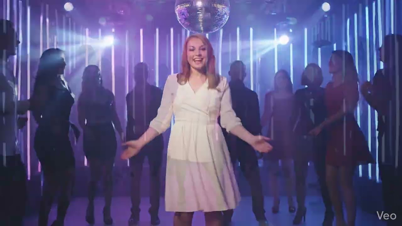 Rămâi cu mine– Luana Music