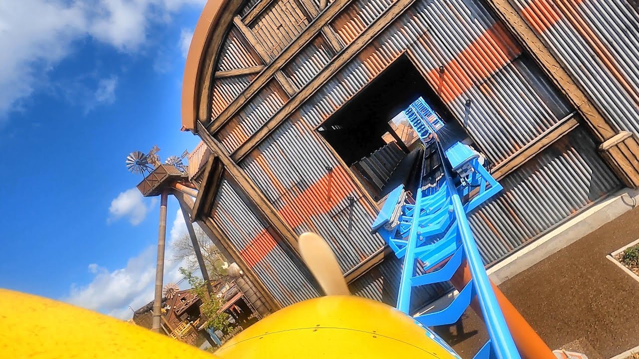 Farmyard Flyer - Paultons Park | 4K Front Row POV