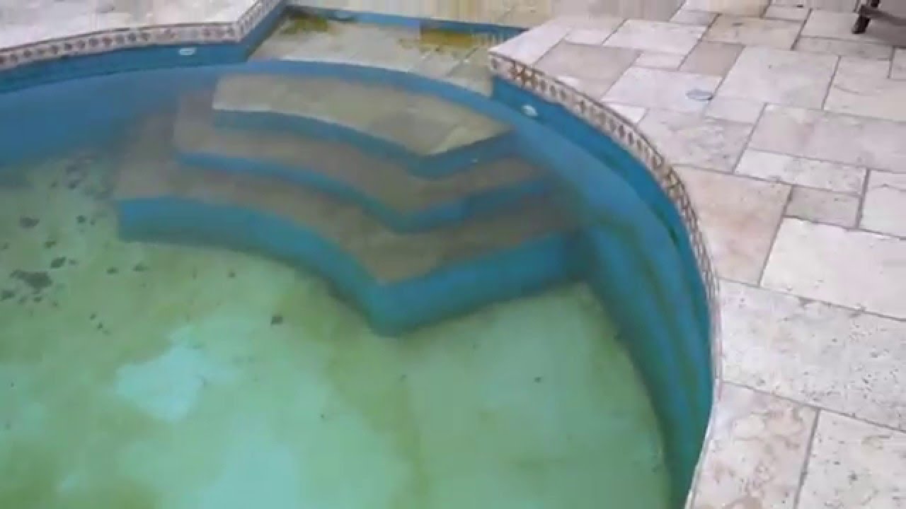 Exemple de pièces à contrôler en cas de fuite en piscine