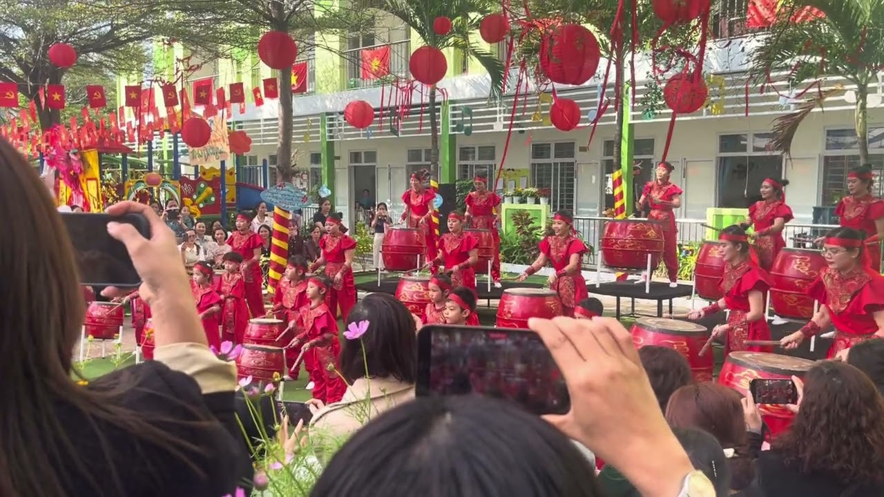 Trống hội ngày xuân- trường MN anh đào