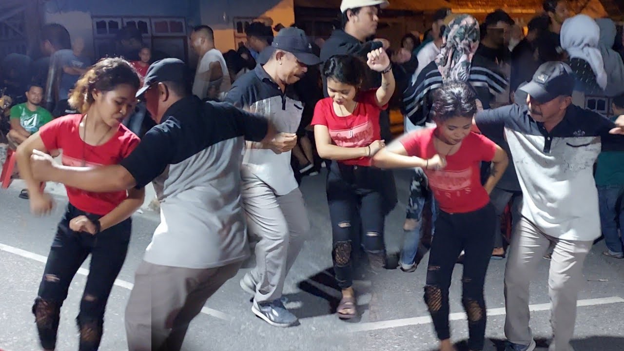 Fokus Baju Merah | JOGET WAKATOBI RANCAK TERVIRAL FULL 2023