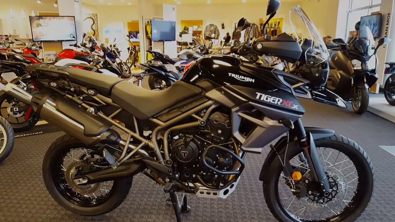 2017 Triumph Tiger 800XCx in Jet Black @ Frontline Eurosports