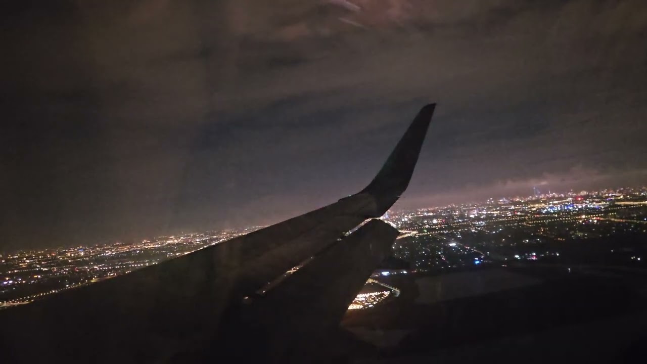 Juneyao A320 landing at Shanghai Pudong