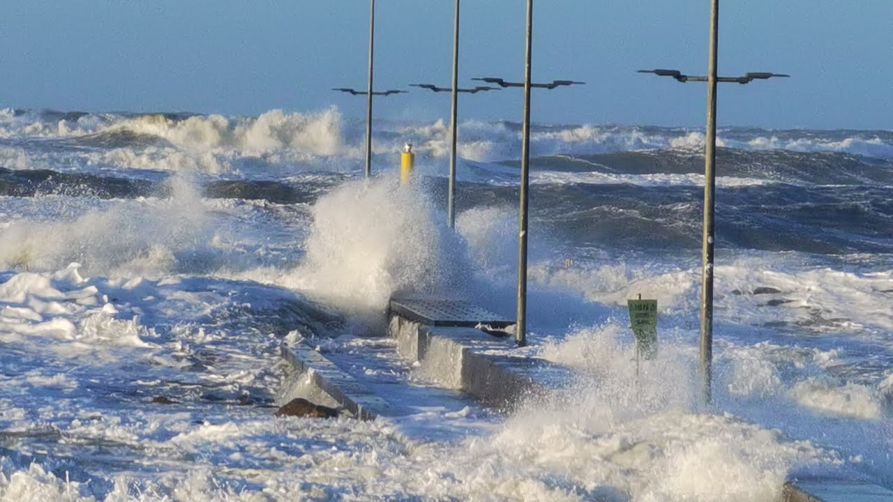 Weihnachtlicher Sturm über Løkken und Hirtshals 2023