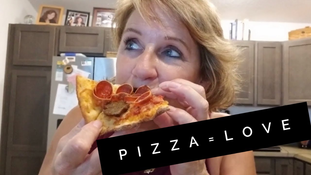 Best Pizza in The Villages | Food Finds | Robyn Cavallaro