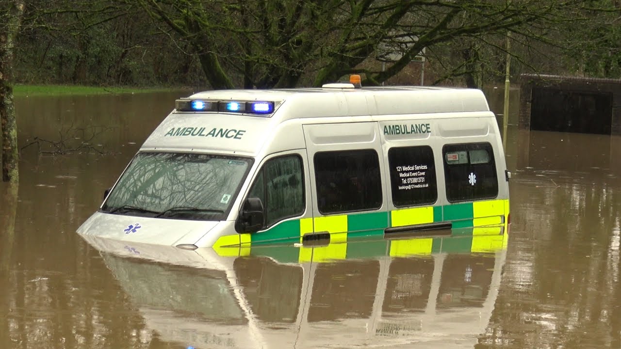 AMBULANCE CRASHES INTO FLOODING! Storm Dennis causes MAJOR FLOOD - Fire Engines Responding & Rescues