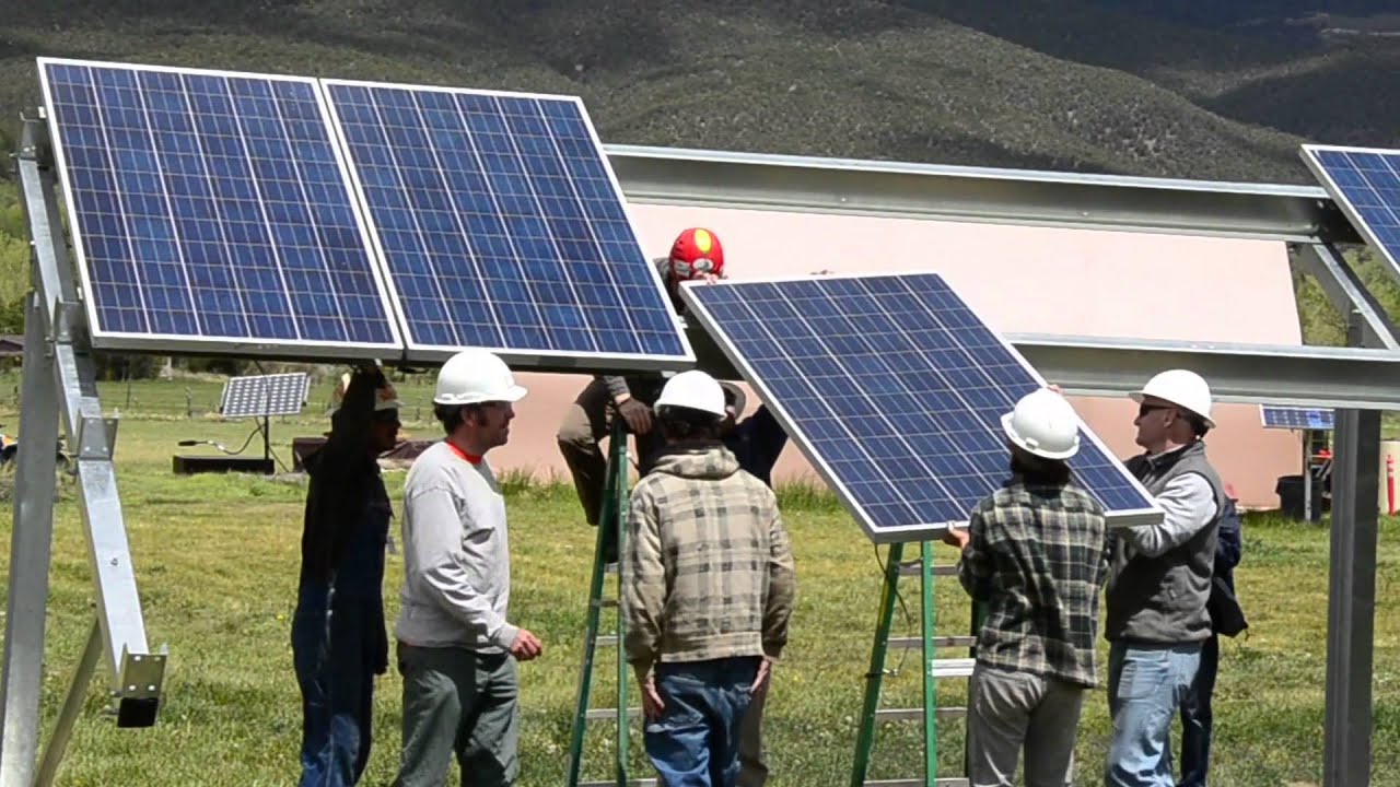 Overview of Technical Solar PV Training at Solar Energy International (SEI)