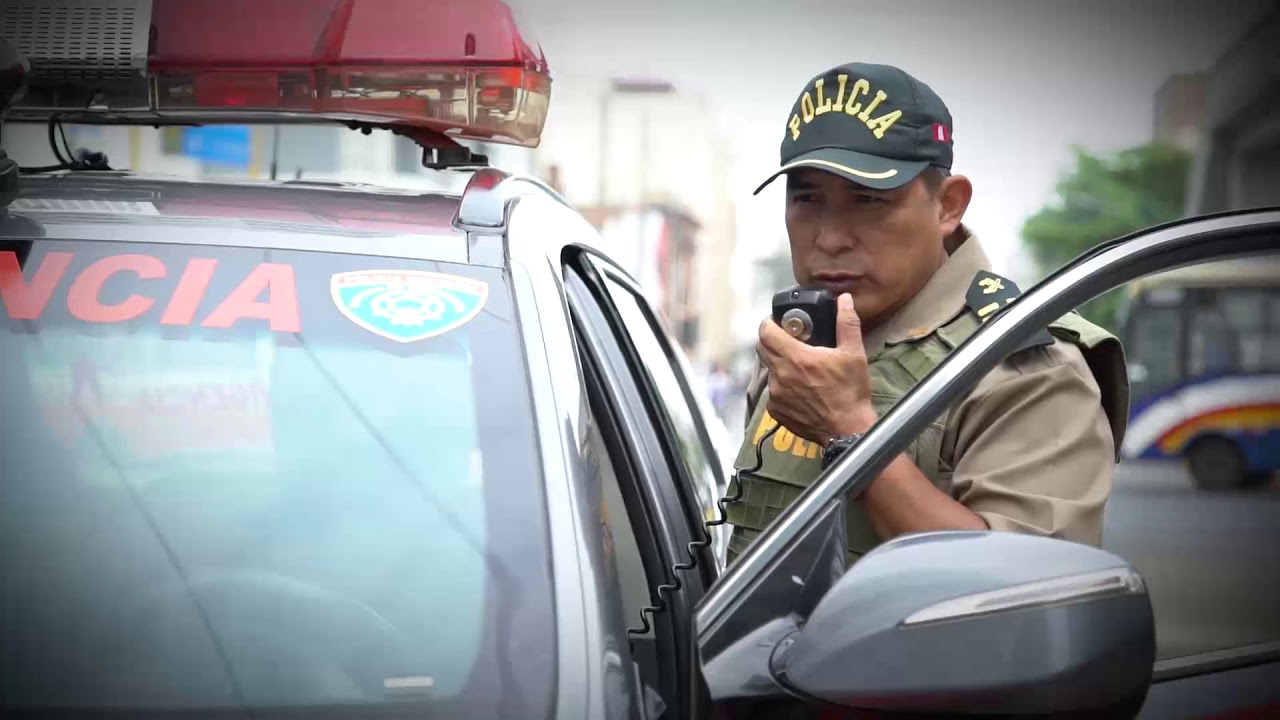 21.- COMO DEBE SER LA INTERVENCIÓN POLICIAL A UN VEHÍCULO: AUN CIUDADANO.