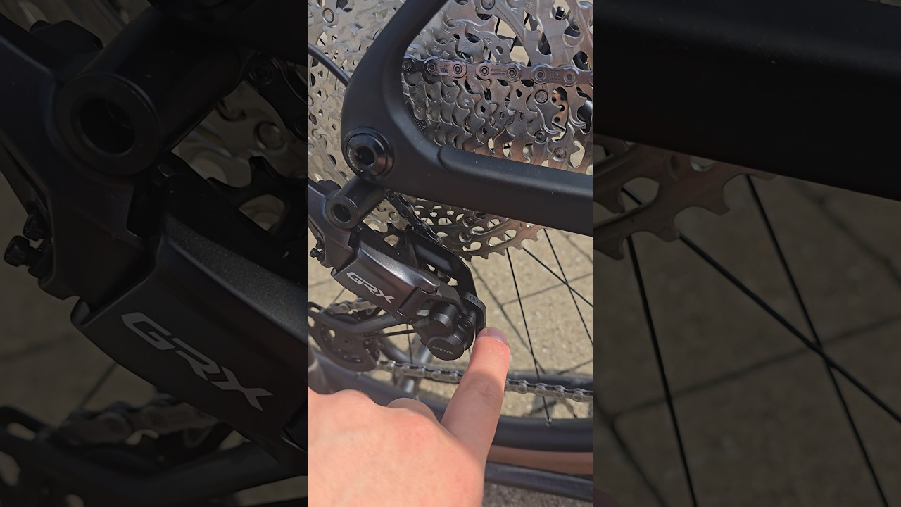 SHIMANO GRX - How to turn ON your clutch 🤔 #shimano #howto #clutch #mtb #new #shorts #2025 #gravel