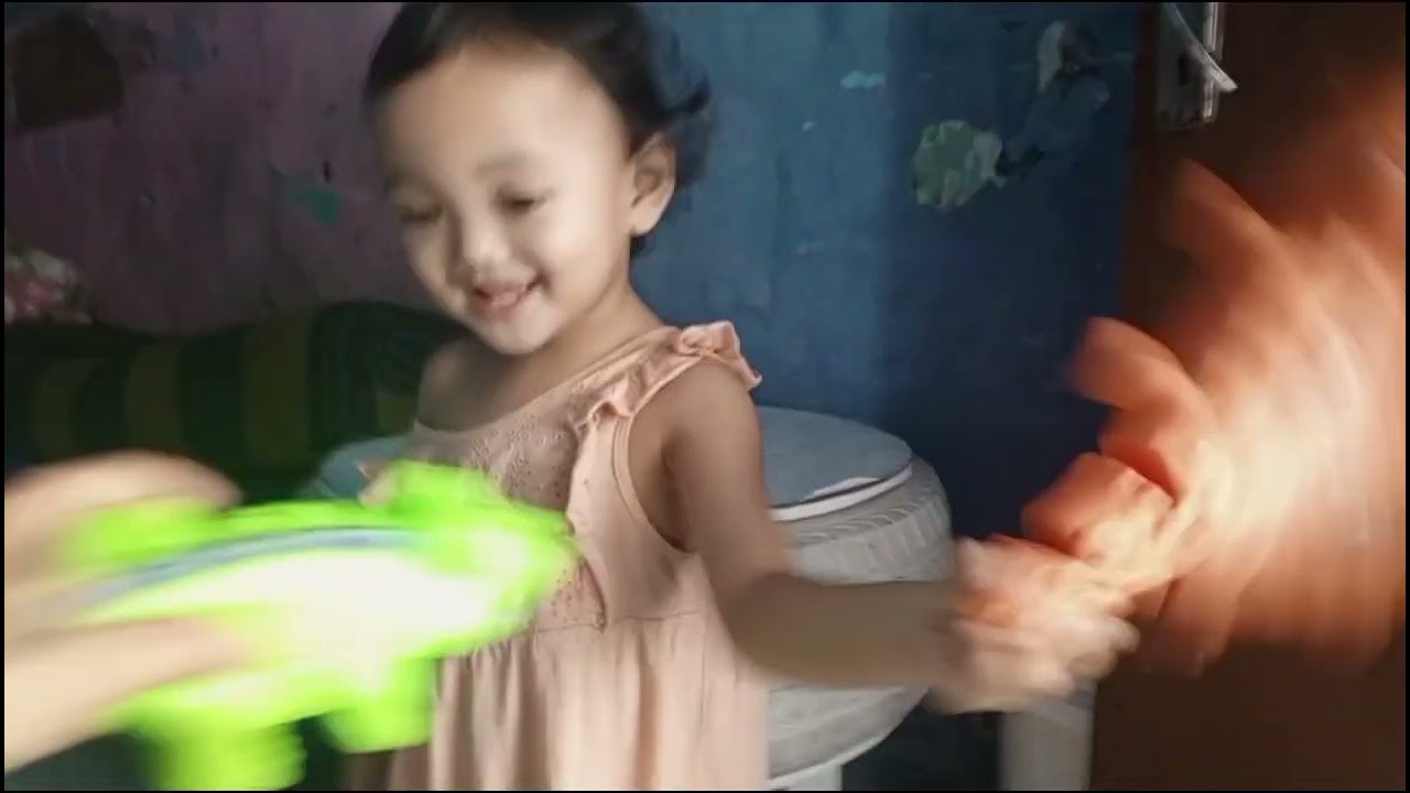 KESERUAN ANA BERMAIN DIRUMAH!!!
