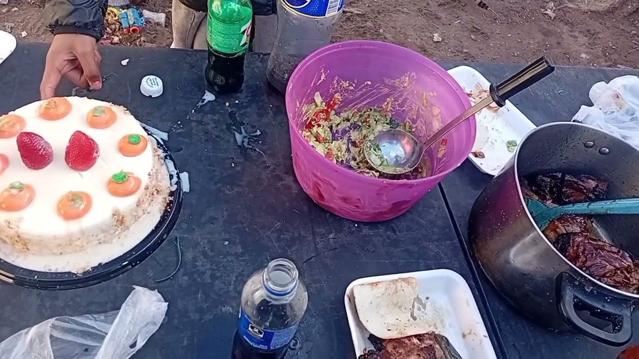 UN RICO POLLO CO. BBQ A NOMBRE DE LA SEÑORA MARIA HERNANDEZ 