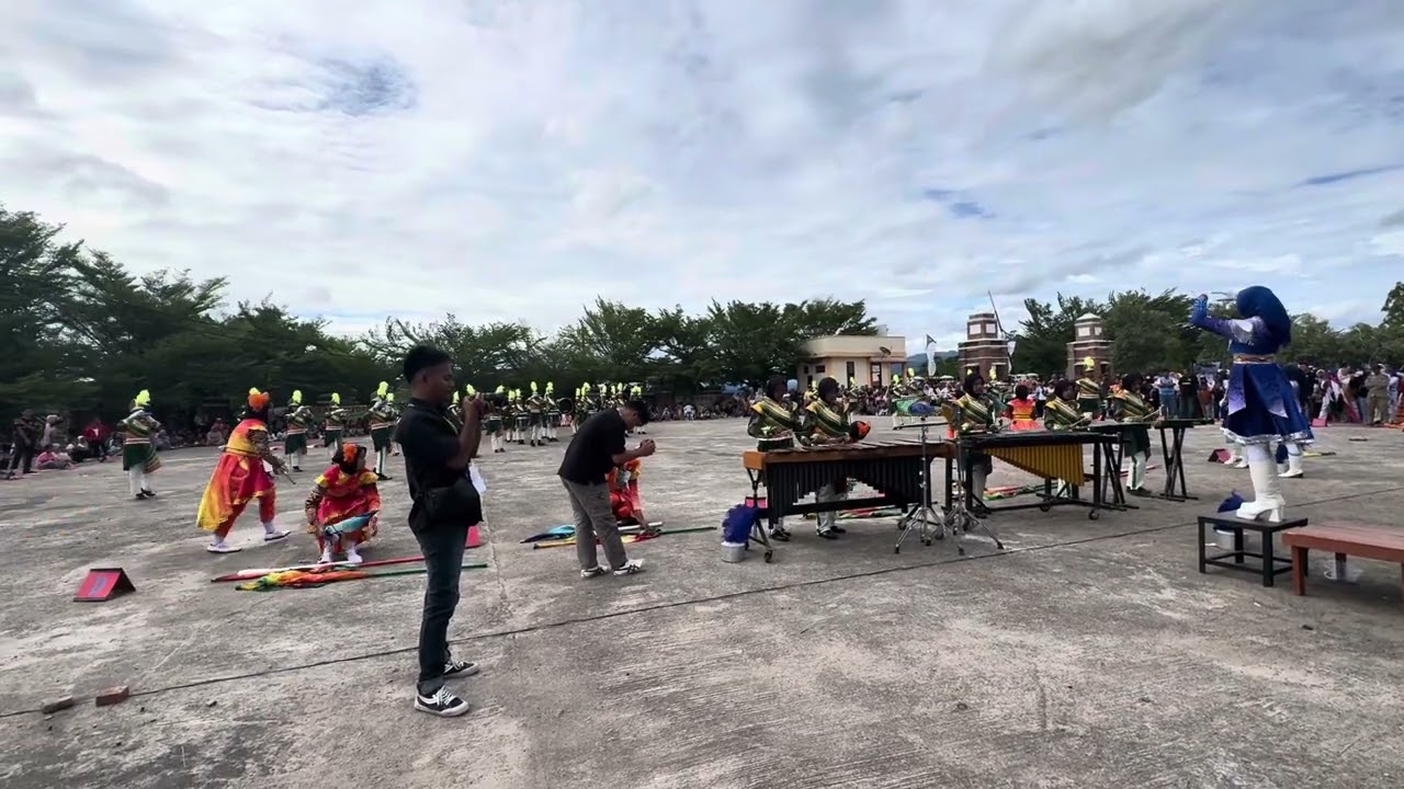 Juara 1 konser kreatif MB PONPES AL MUKHLISHIN PADANG LAWAS MAJU 