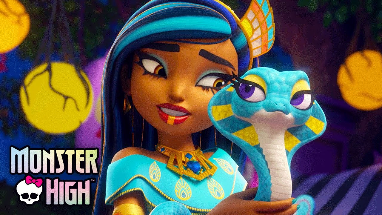 Cleo Gets a New Pet! 🐍 w/ Frankie & Deuce | Monster High