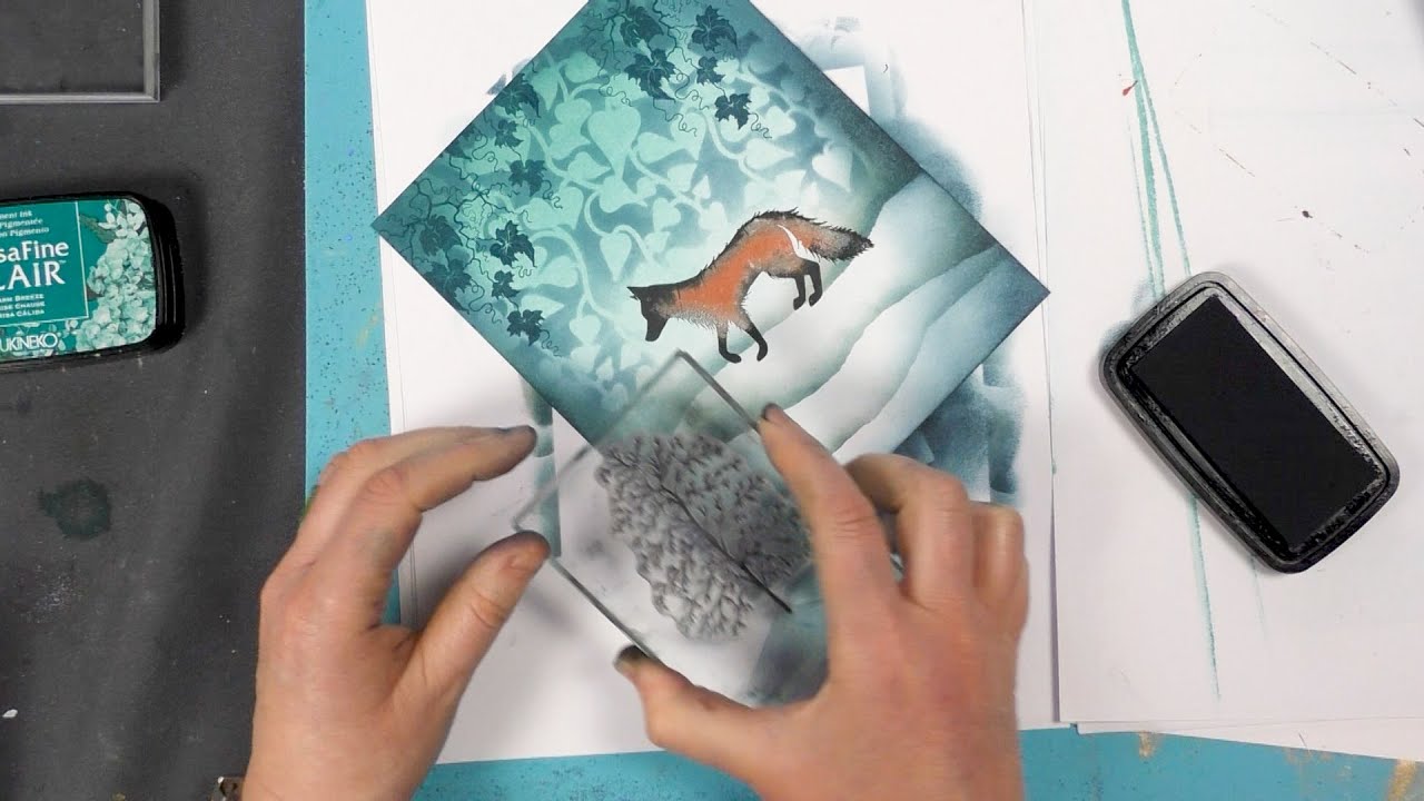 Peri, the fox in a winter snow scene - A Lavinia Stamps Tutorial