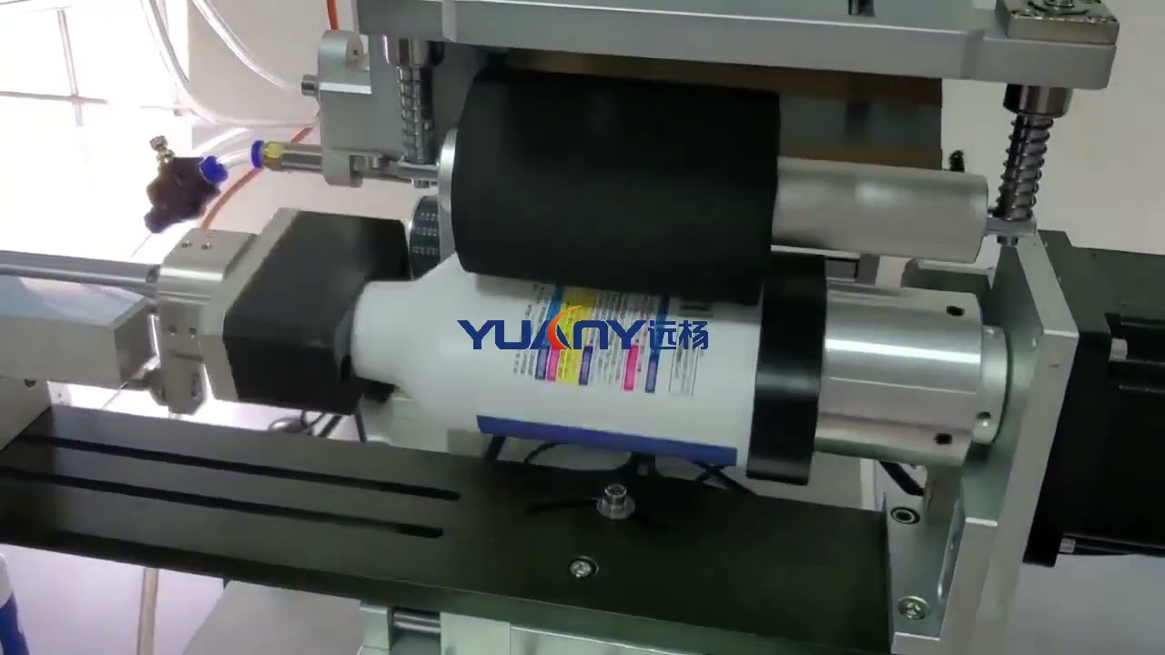 Desktop oval bottles labeling machine