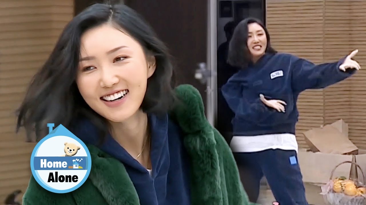 Hwasa, Can you Move to Your Left? It's Time for us to Greet you [Home Alone Ep 326]
