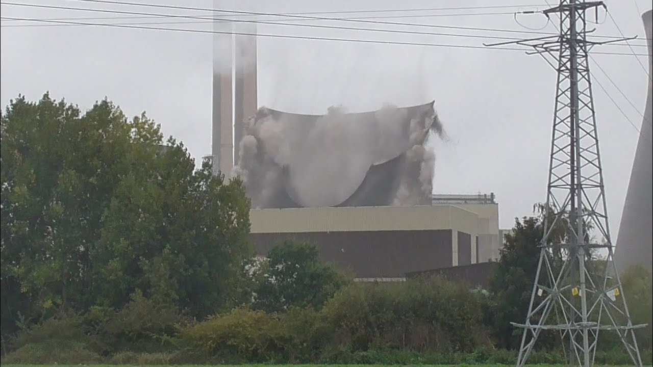 Explosive Demolition at Ferrybridge Power Station