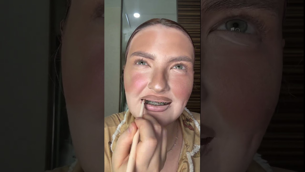На нашу столько капелька косметики, сколько скажет Алиса в￼