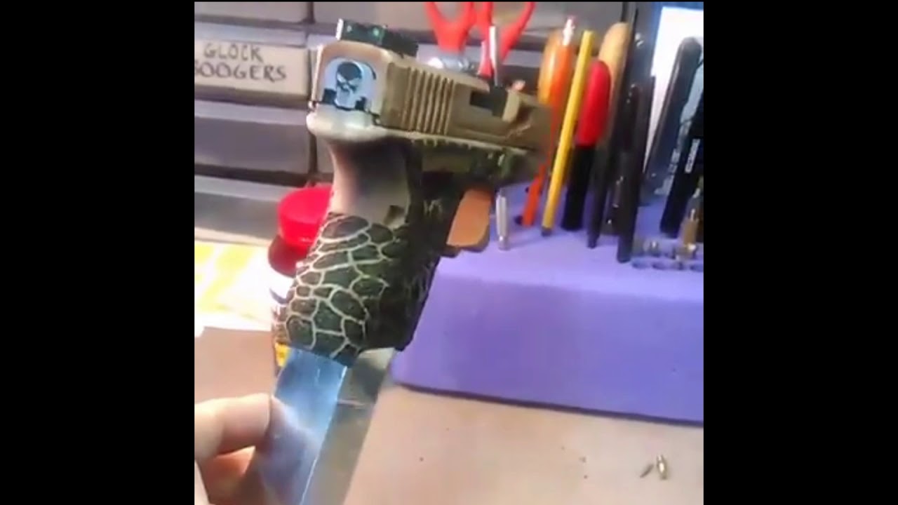 Custom Reptile Slide on a glock 26 gen4.