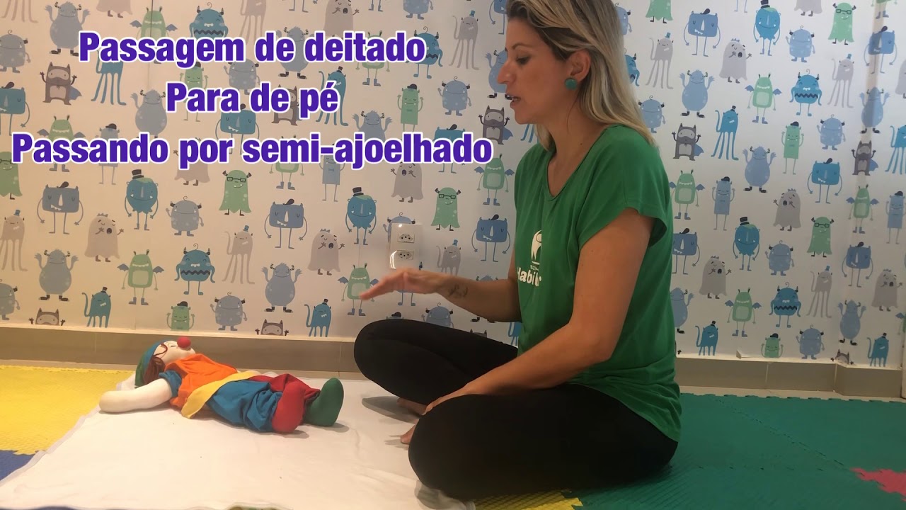 Passagem de deitado para de pé com crianças com transtorno do desenvolvimento neuromotor