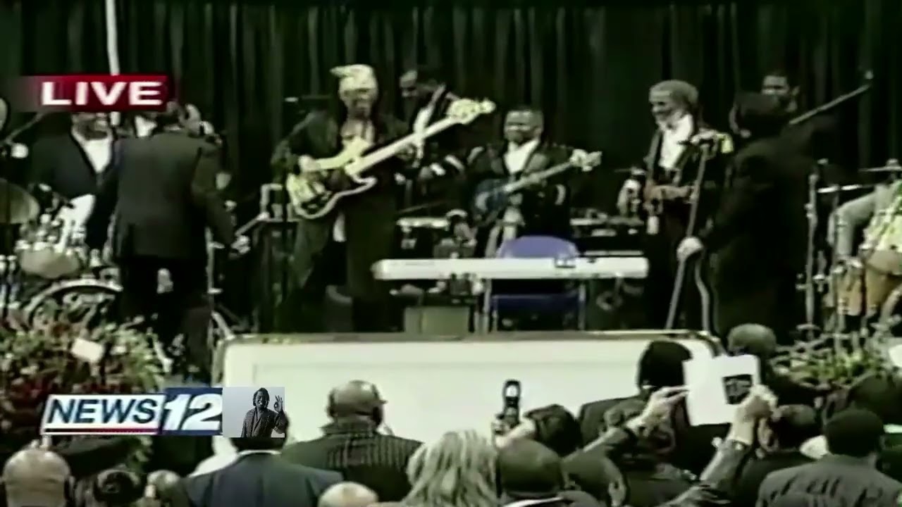 JAMES BROWN HOMECOMING 2006 BOBBY BYRD+BOOTSY COLLINS..I KNOW YOU GOT SOUL.. W/FRED WESLEY LIVE