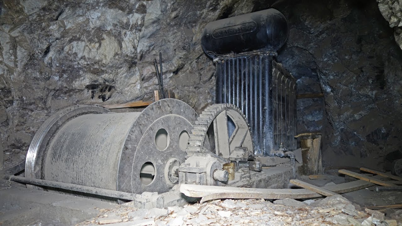 The Castle Mine Part 1: Exploring the Upper Levels and Finding a Steam-Driven Hoist