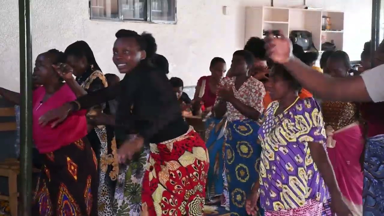 1842412025  :  NTACYO NAKWITUR`ABARANGI USIBY`UMUTIMA WAJYE