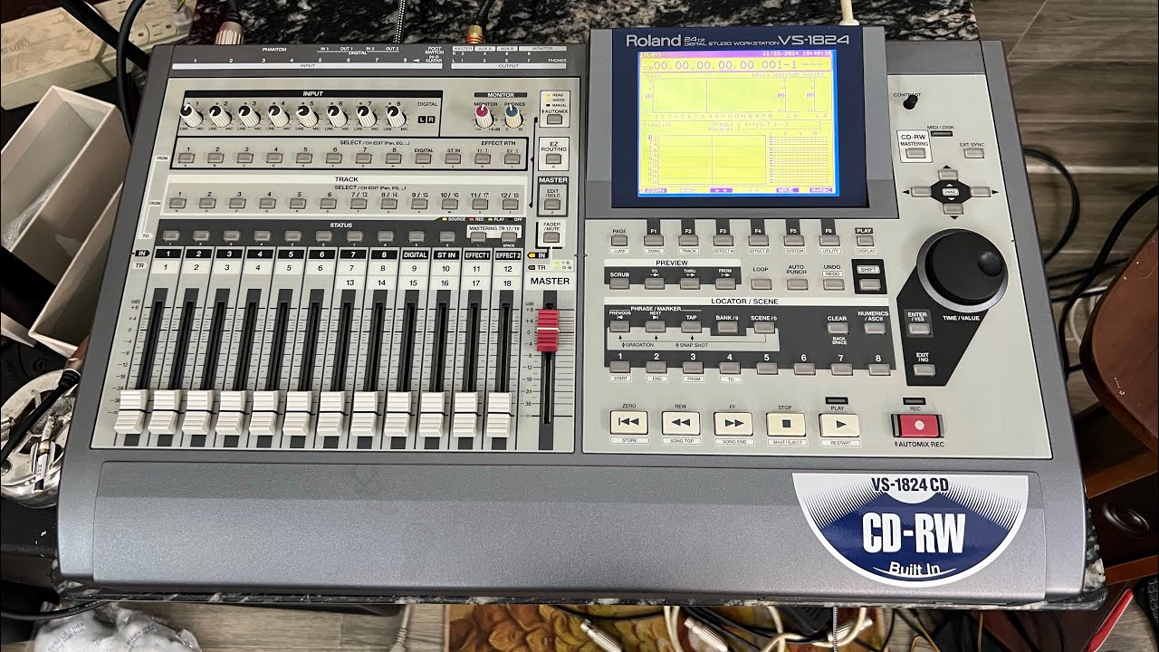 Mixer số bãi Nhật 2 máy efects Roland vs 1824 kết nối cổng quang học optical phát nhạc số