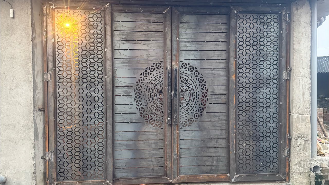 ￼ Sliding folding gate
