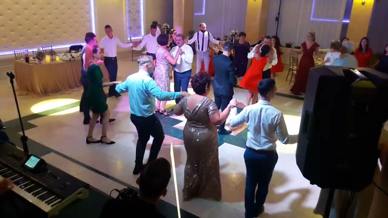 Formatia SELECT din Constanta - Colaj folclor live Nunta Cosmin si Ana Maria