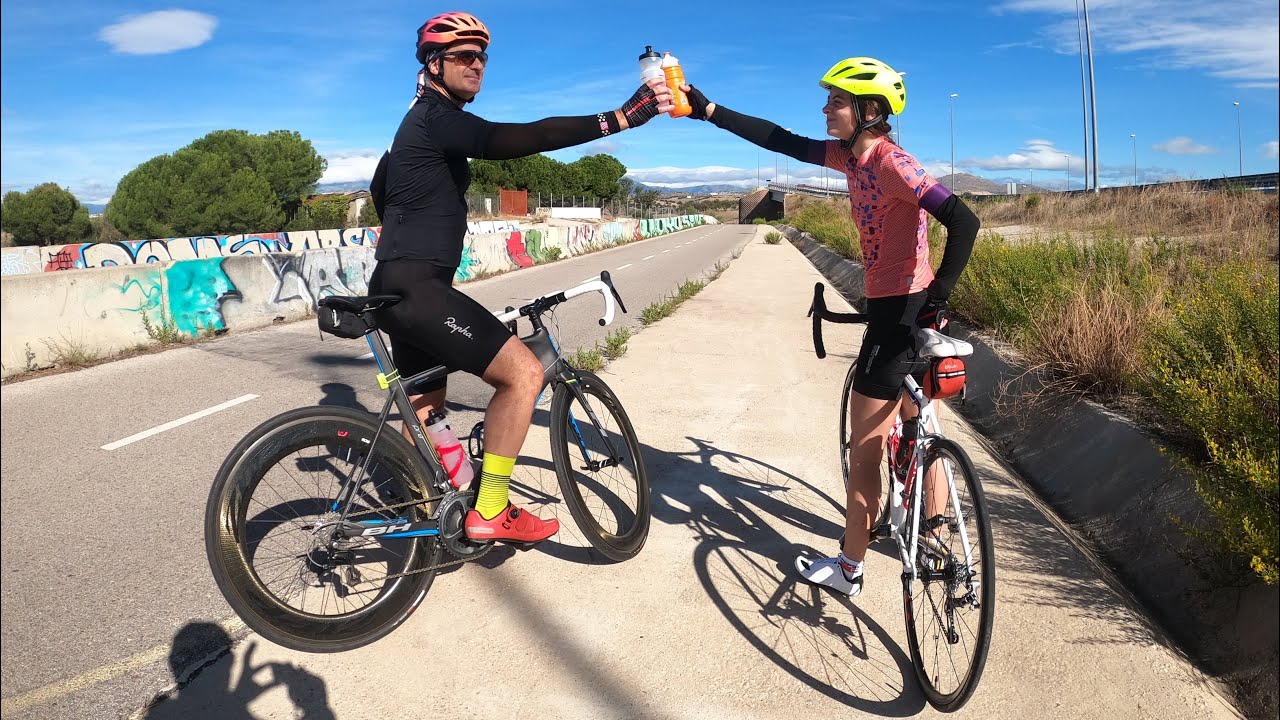 Primera salida por el Carril Bici de Colmenar Luli & Jorge Larregina  Ironman x4 Y FUTURA triatleta