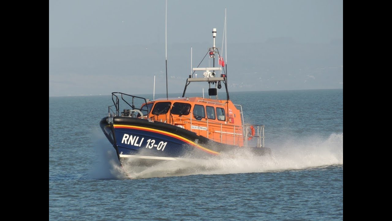 Shannon Class Lifeboat Trials at Dungeness