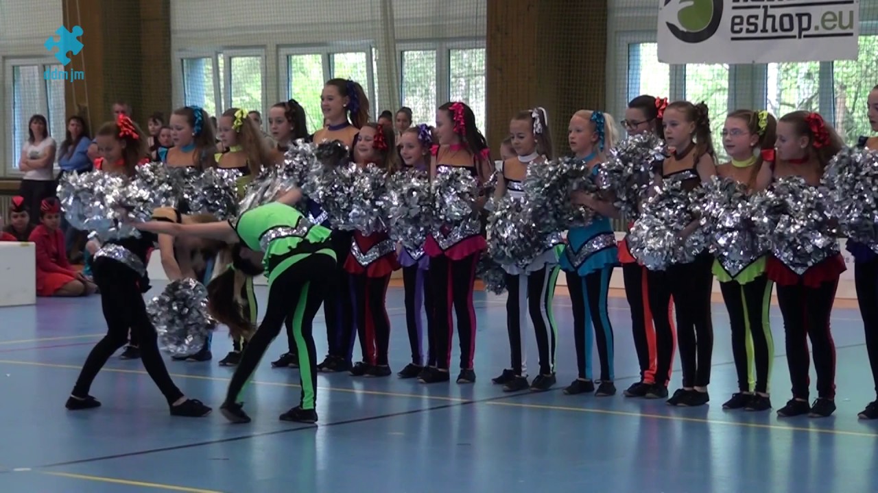 2017 04 30 MAJORETTES CHODOV 2017 / 44 / ZUŠ Jirkov / Marionky - Veselé pastelky