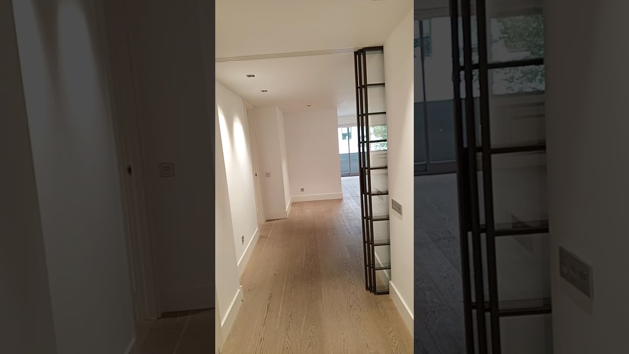 EXCLUSIVE APARTMENT FOR SALE IN A MODERN BUILDING IN THE HEART OF RECOLETOS