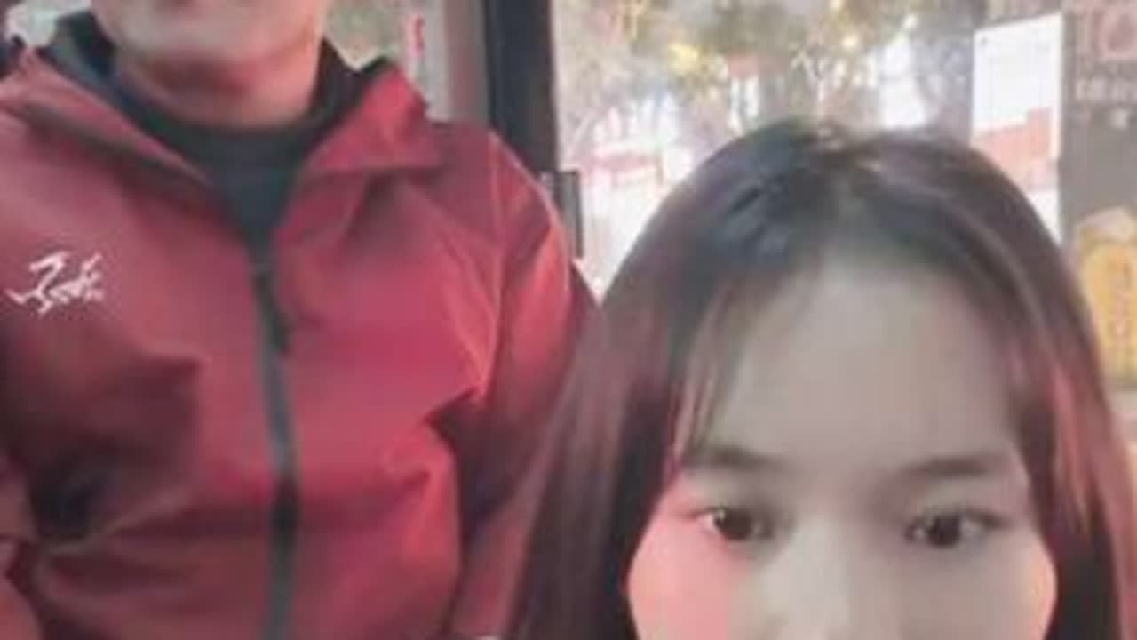 带黄衣哥坐游船🚢 #小陈的老挝媳妇儿 #老挝黄衣哥