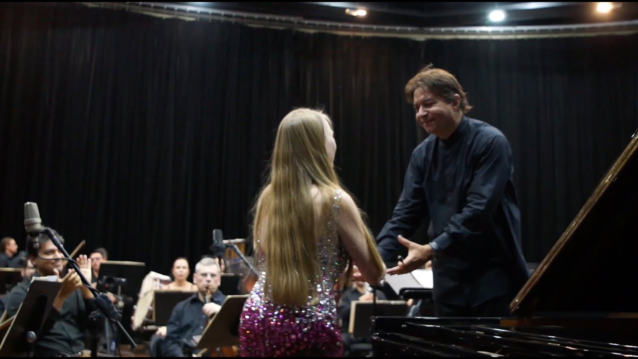 Kristina Miller plays Rachmaninov Concerto 2, Maestro Claudio Cohen, OSTNCS Brasilia