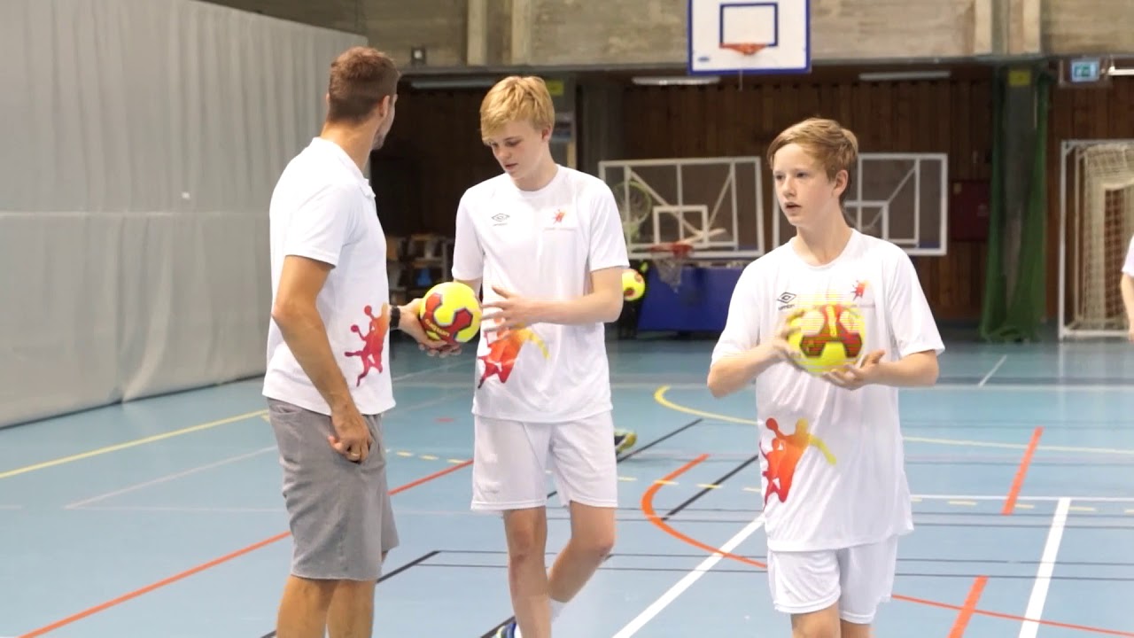 Behind The Scenes - Skadefridansen