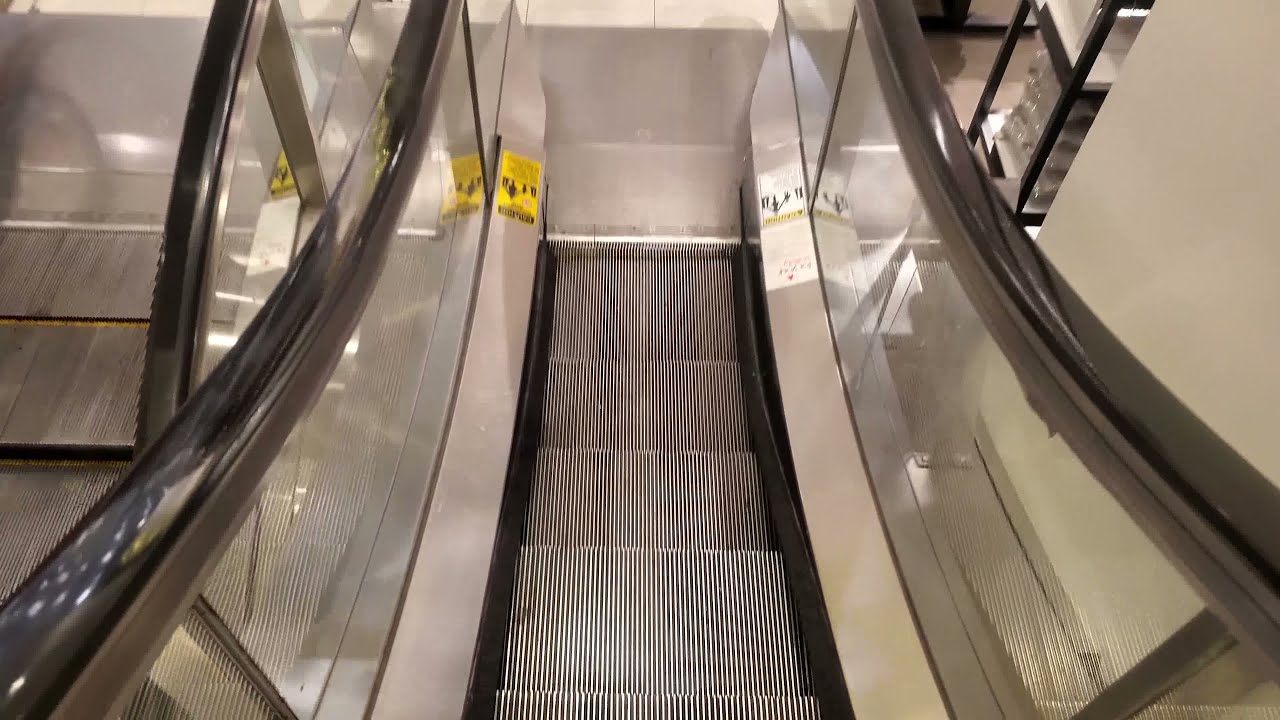 (CLOSED) Vintage 1960 Westinghouse Escalators at Macy's Downtown Los Angeles, CA