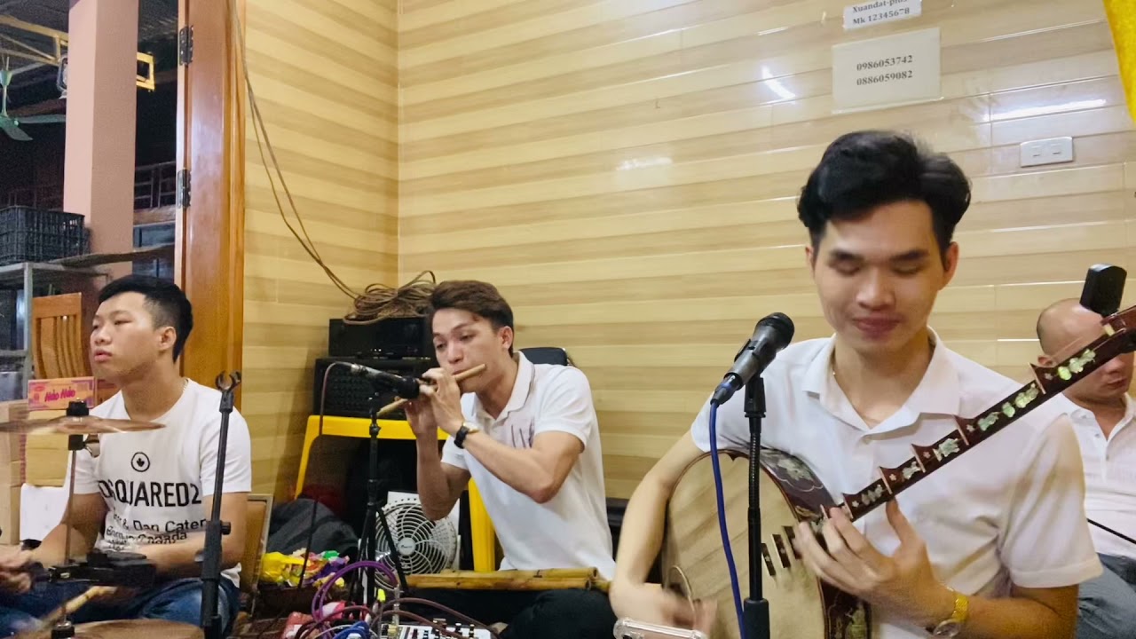 Hát Văn Đức Lộc Bản Chầu Bé Bắc Lệ Cùng AE Dàn Nhạc Đưa Hát Văn Về Luồng Gió Mới .