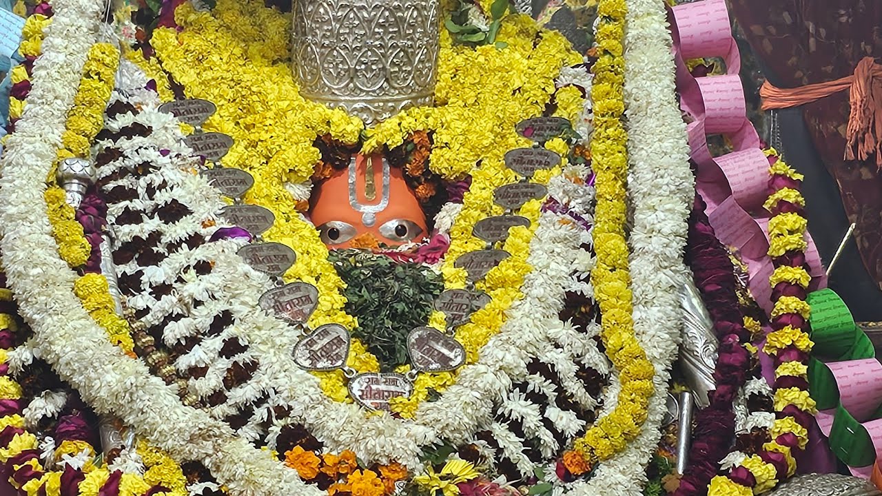 प्रभु हनुमानजी महाराज का दर्शन, श्री हनुमानगढ़ी अयोध्या धाम,प्रभु हनुमानजीआपसभीपरअपनी कृपा बनाएरखें