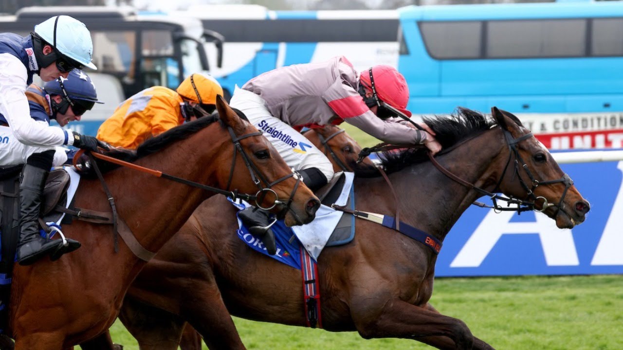 CRACKING RHAPSODY wins thrilling Scottish Champion Hurdle